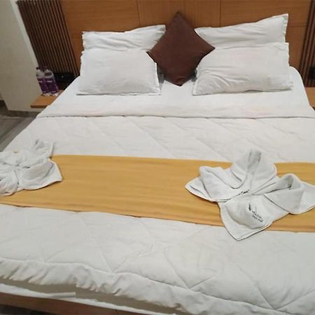 Shree Murlidhar Guest House Surate Extérieur photo