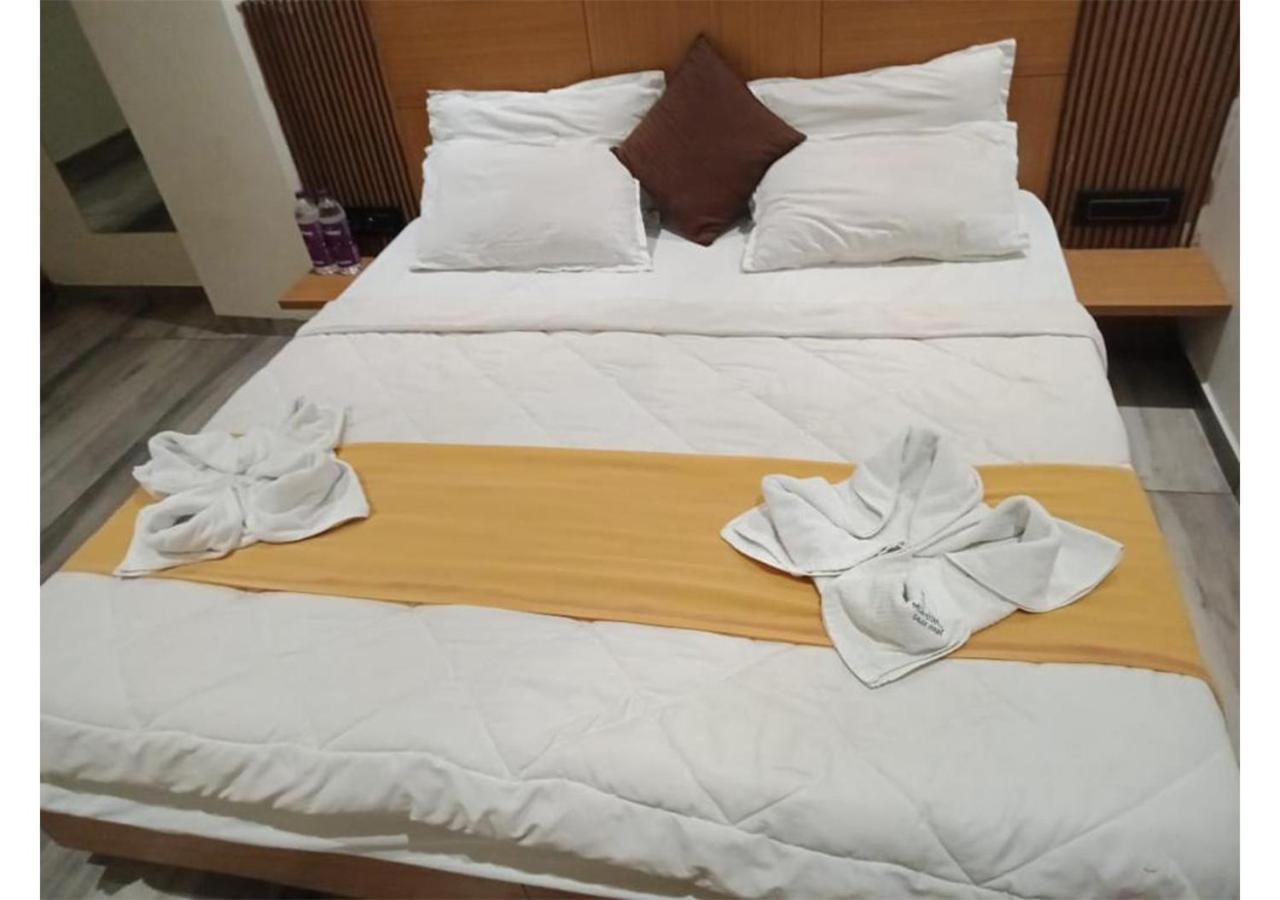 Shree Murlidhar Guest House Surate Extérieur photo
